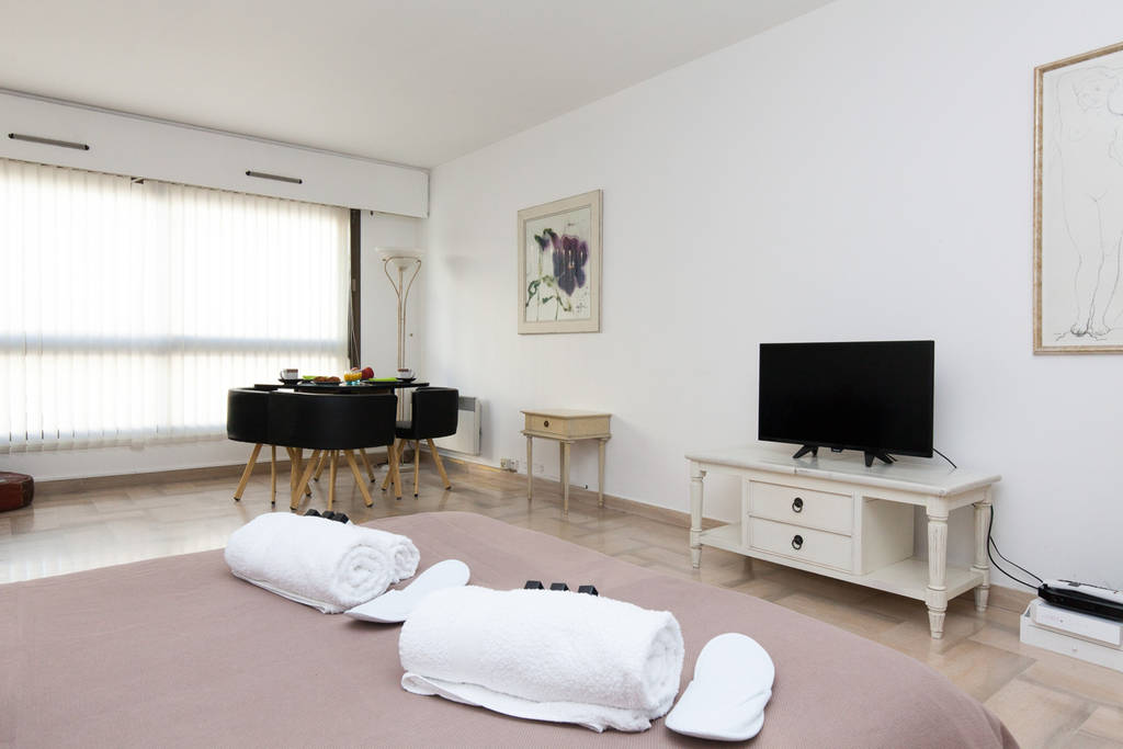 Location studio Gray d'Albion 4A5 Cannes