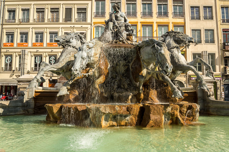 avantages location courte duree lyon