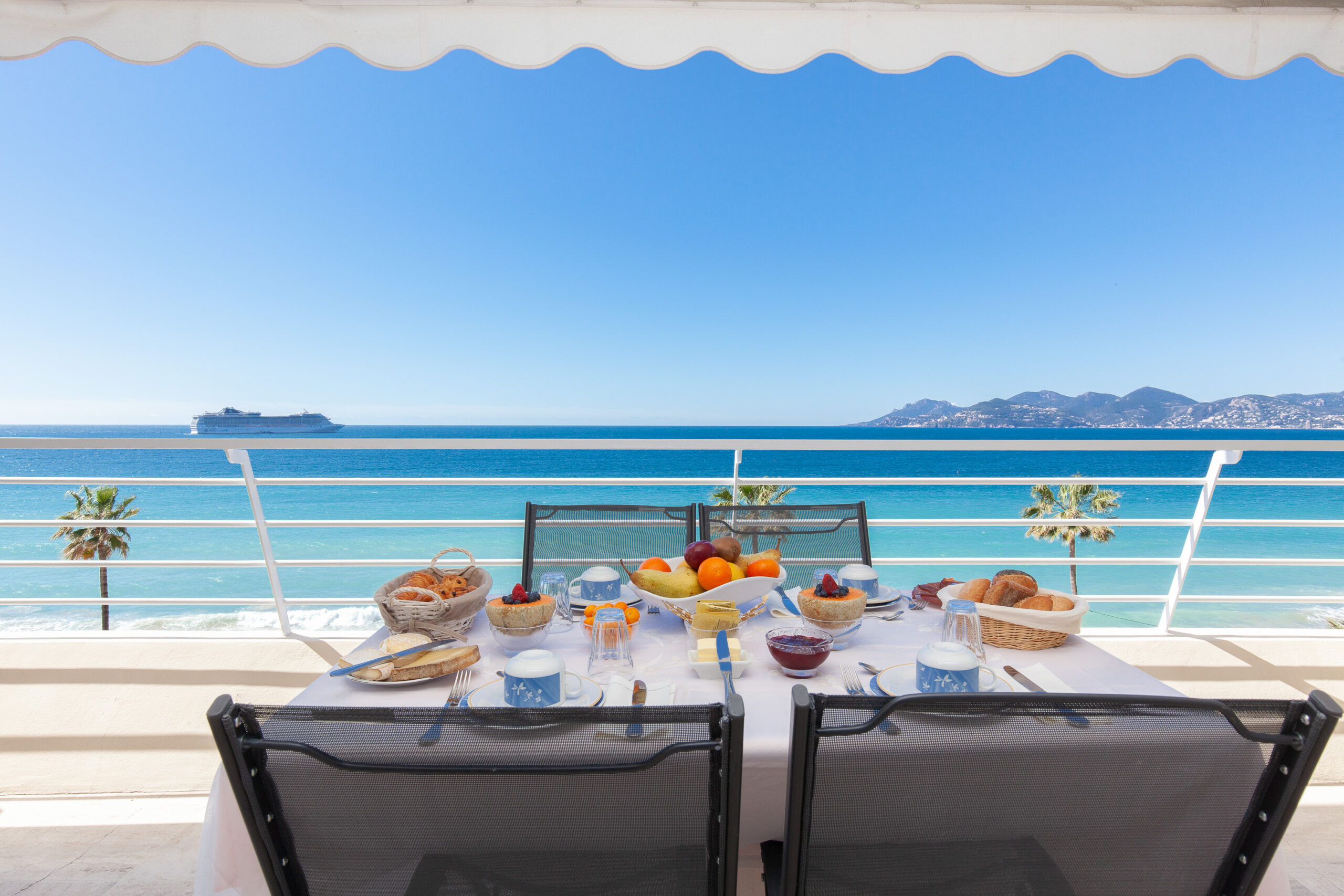 Votre Concierge Cannes YourHostHelper