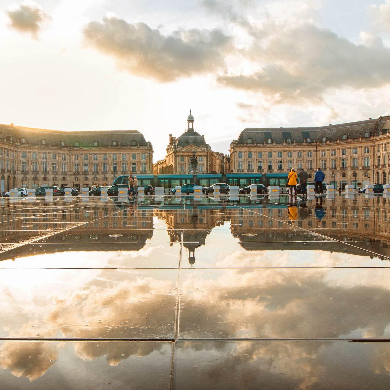 La conciergerie yourHostHelper à Bordeaux loue des biens Airbnb