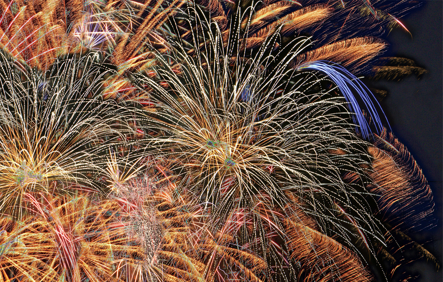 Festival de pyrotechnie de Cannes attire 700 000 visiteurs en 2025